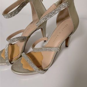 Kelly & Kate sandals stunning size 8M